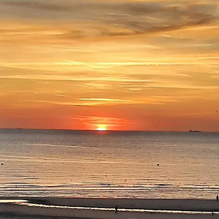 La Mer, La Plage, Le Sable Boulogne-sur-Mer Esterno foto